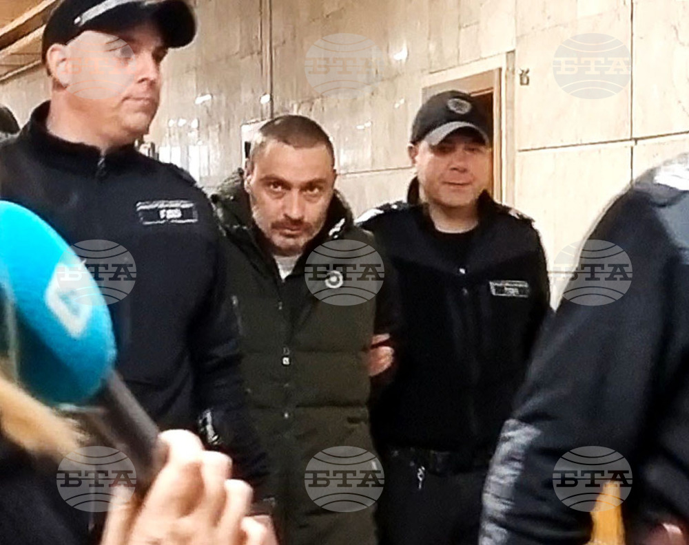 Съдът в Сливен задържа под стража мъж, залял жена и дете със запалителна течност