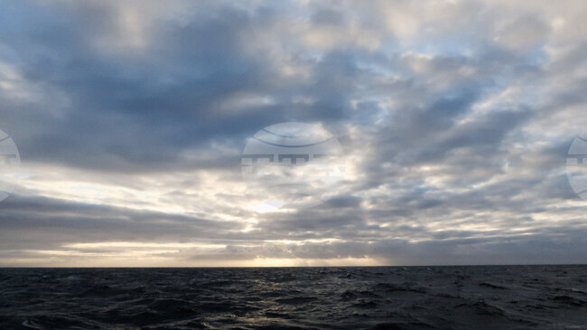 RSV 421 Enters Drake Passage