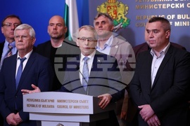 Министерски съвет - Николай Денков - земеделски производители - пресконференция