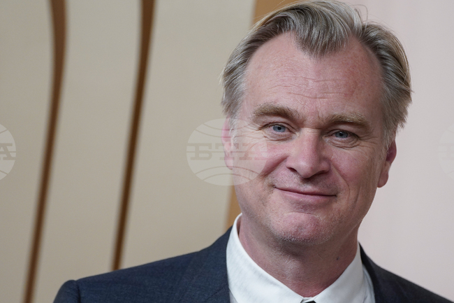 Кинофестивал критикува режисьора Кристофър Нолан, че е снимал новия си филм в Западна Сахара