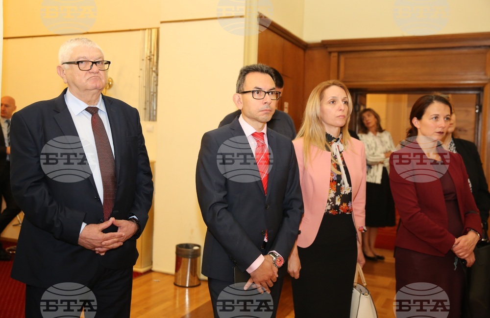 Парламент - интерактивна изложба