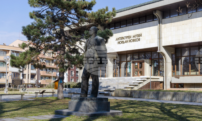 БТА: ОТ АРХИВИТЕ