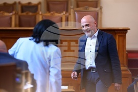 Парламент - заседание