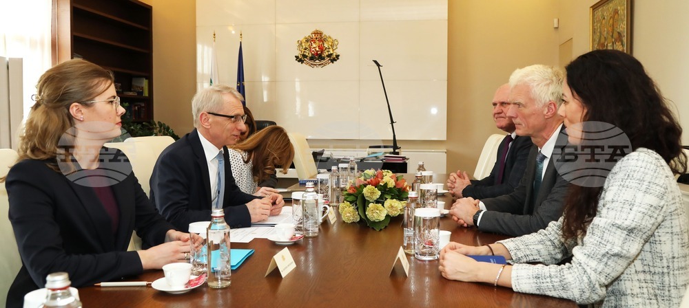PM Denkov, PISA Founder Schleicher Discuss Gaps in Bulgarian Education System