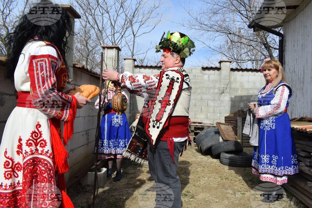 Bessarabian Bulgarians Mark Feast of Vine Growers in Varna