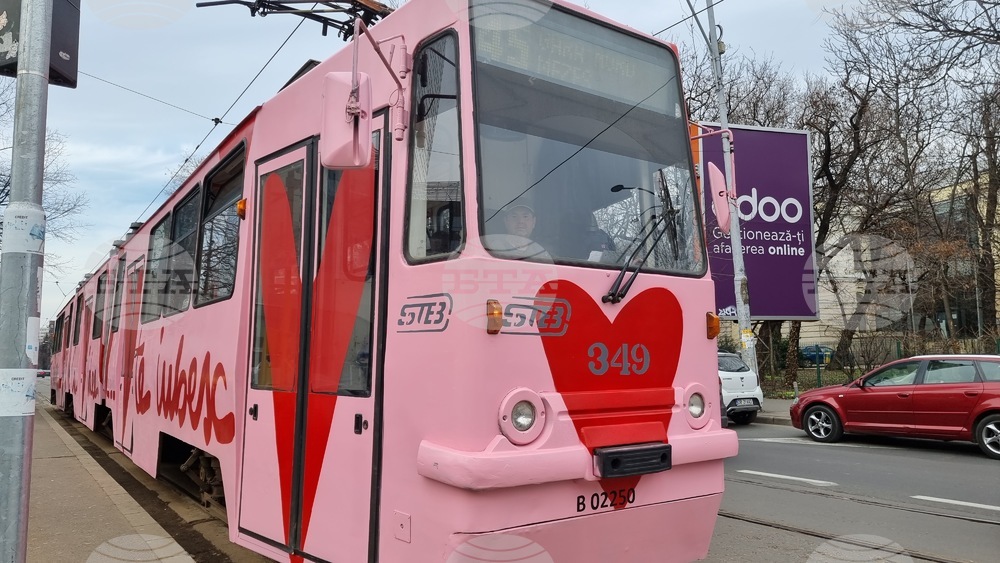Tram of Love with Lavish Decorations Runs in Bucharest on Valentine's Day