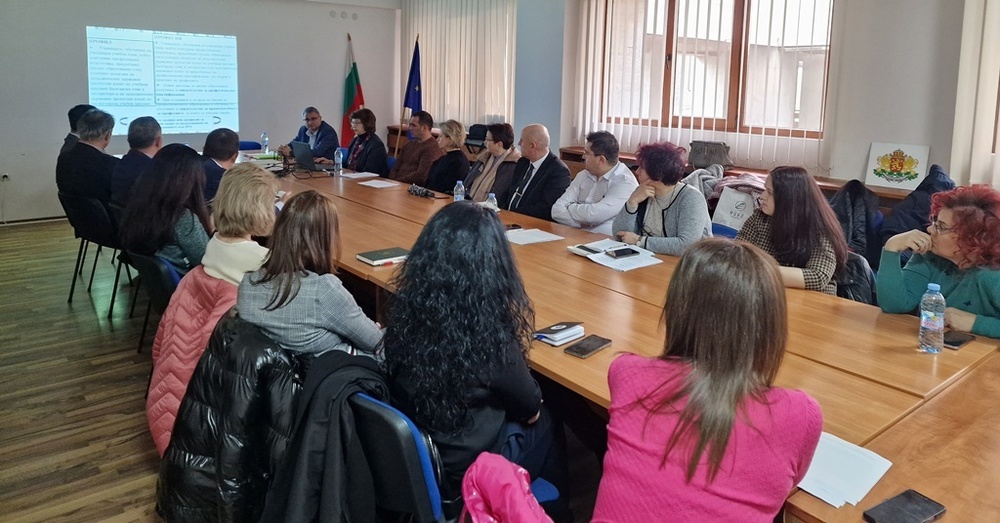 Областна администрация Смолян: Областната комисия по заетост единодушно съгласува и прие Предложението за държавен план-прием за учебната 2024/2025 година