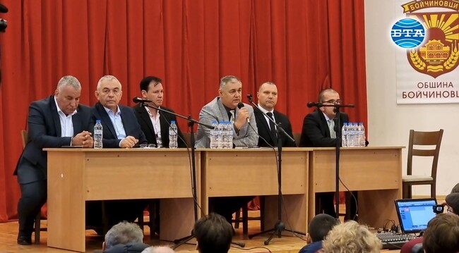 Сградата на затвора в Бойчиновци няма да се използва за настаняване на бежанци, заяви на среща с обществеността в Бойчиновци зам.-министър Георги Николов