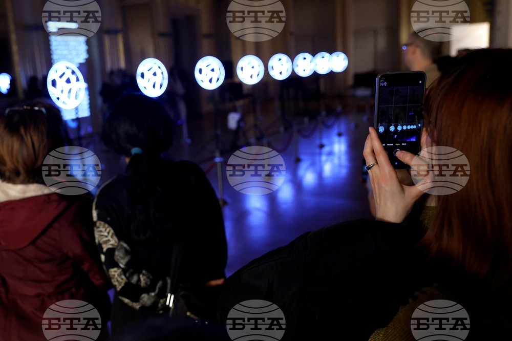 „Квантова симфония“ - аудиовизуална инсталация