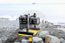 Engineer at Bulgarian Antarctic Base Presents Device, Process of Creating Measurement System for Recording Atmospheric Parameters of Glaciers