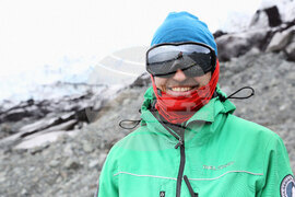 Engineer at Bulgarian Antarctic Base Presents Device, Process of Creating Measurement System for Recording Atmospheric Parameters of Glaciers