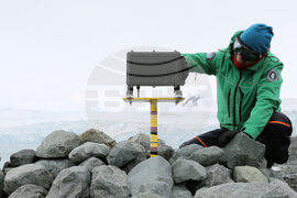 Engineer at Bulgarian Antarctic Base Presents Device, Process of Creating Measurement System for Recording Atmospheric Parameters of Glaciers