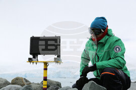 Engineer at Bulgarian Antarctic Base Presents Device, Process of Creating Measurement System for Recording Atmospheric Parameters of Glaciers