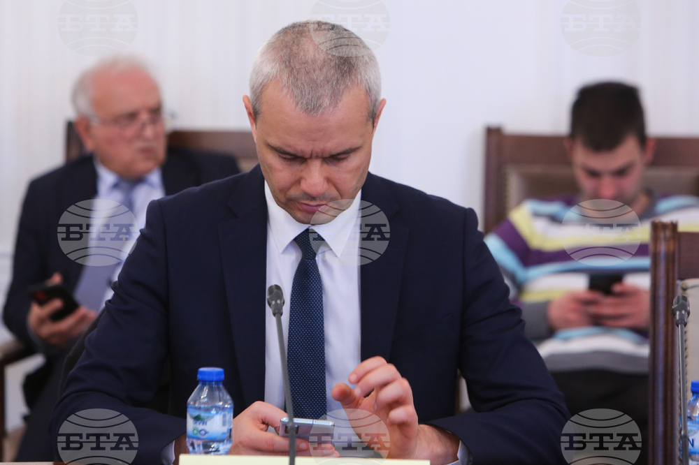 Правната комисия върна законопроект на „Възраждане“ заради несъответствие със Закона за нормативните актове