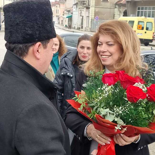 Vice President Iotova: Serious Work Awaits Cabinet after Rotation to Affirm Bulgaria's Name in Foreign Policy