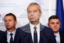 Парламент - Възраждане - брифинг