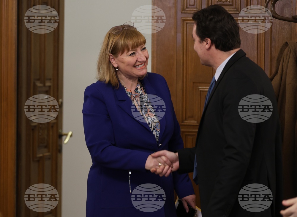 Парламент - Комисия по правни въпроси