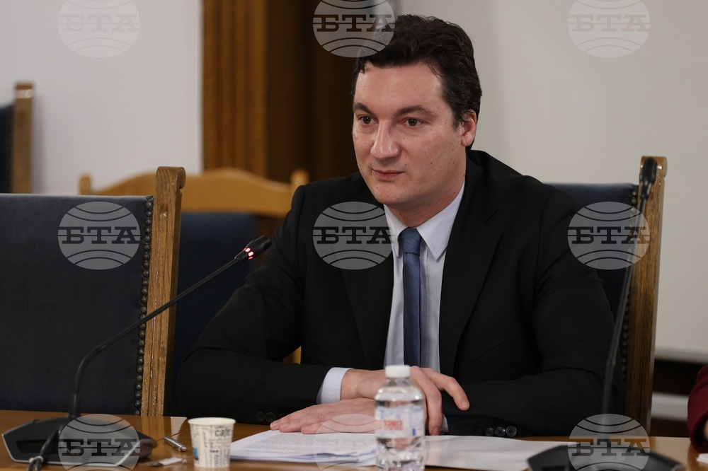 Парламент - Комисия по правни въпроси