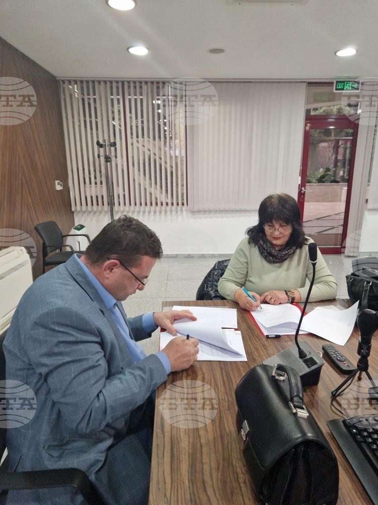 Кметът на Свищов подписа споразумения за реализиране на общински проекти на стойност 1,7 милиона лева