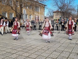 Село Покрайна - Румен Радев - посещение - зарязване на лозята