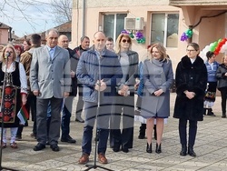 Село Покрайна - Румен Радев - посещение - зарязване на лозята