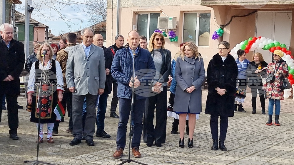 Село Покрайна - Румен Радев - посещение - зарязване на лозята