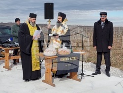 Село Покрайна - Румен Радев - посещение - зарязване на лозята