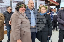 Село Покрайна - Румен Радев - посещение - зарязване на лозята