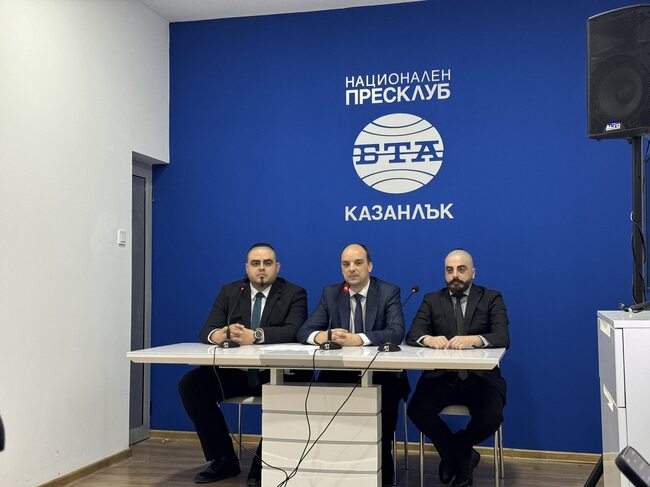 Пресконференция на "Възраждане" - Казанлък