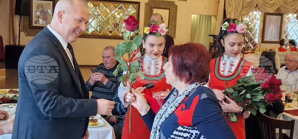В Пещера 42 двойки отпразнуваха заедно златната си сватба