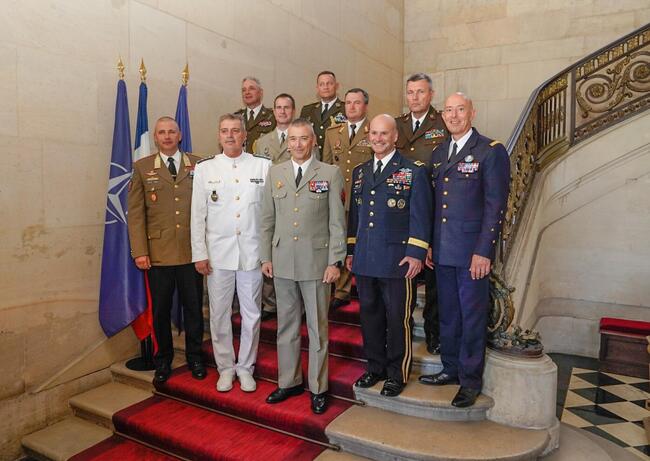 Началникът на отбраната адмирал Емил Ефтимов: Съвместното съюзно участие във военния парад в Париж е сигнал за сплотеност, солидарност и споделяне на усилията