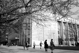 Хасково - Окръжна библиотека "Христо Смирненски"