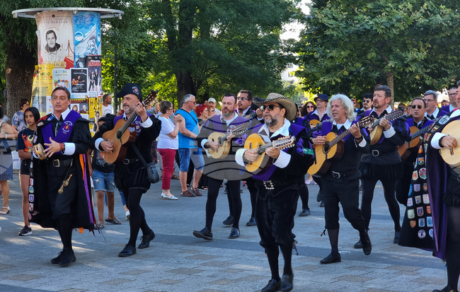 Плевен - испански оркестър "Ла Туна"