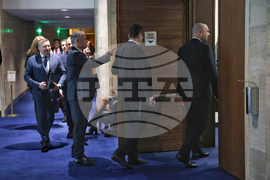 Парламент - заседание