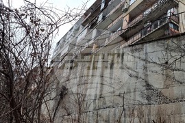 Кърджали - блок - подпорна стена