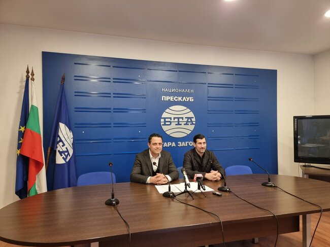 Пресконференция на председателя на КНСБ в ТЕЦ 2 Деян Дяков