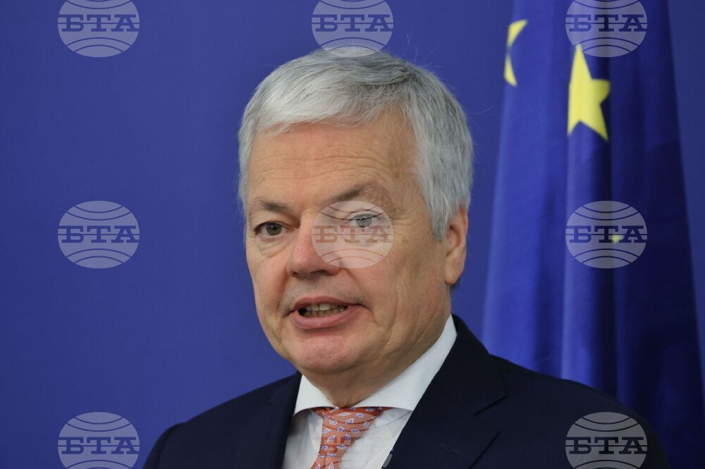 Бивш еврокомисар е обвинен в пране на пари, съобщиха медиите в Белгия