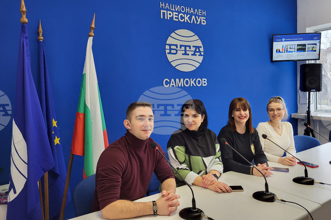  Национален пресклуб на БТА Самоков - пресконференция - благотворителна инициатива "Кауза, облечена в рими"