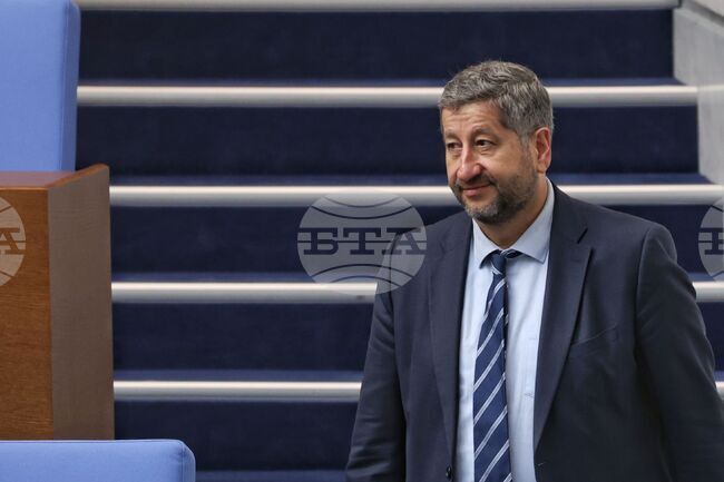 Former DB Co-Chair Denies GERB Leader’s Claim of Talks on Lifting Sanctions against Peevski