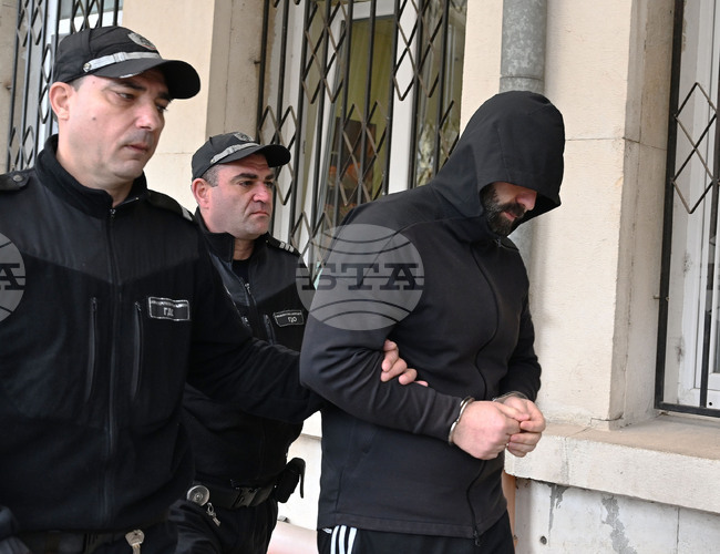 Варна - мярка за неотклонение - общински служител