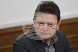 Парламент - Временна комисия за проверка на факти и обстоятелства, свързани с дейността на групата около Мартин Божанов