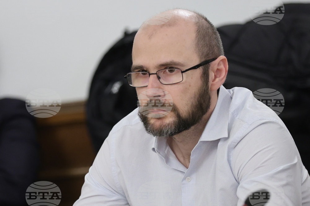 Парламент - Временна комисия за проверка на факти и обстоятелства, свързани с дейността на групата около Мартин Божанов