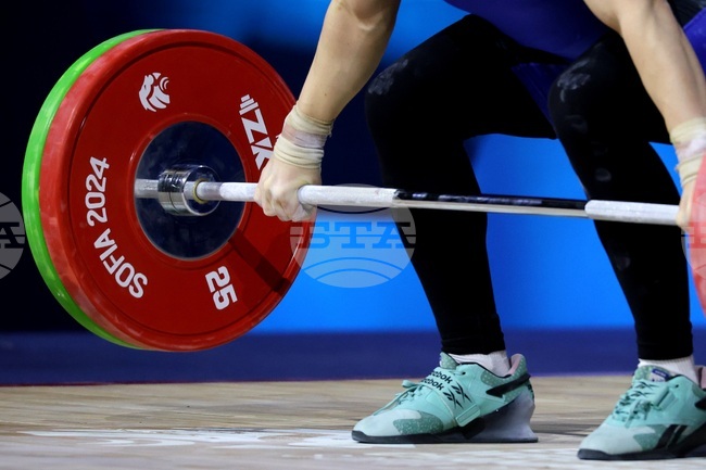 Дениз Данев завърши десети на световното първенство по вдигане на тежести в Манама