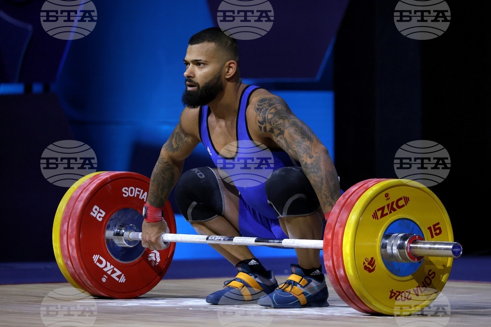 Министерството на младежта и спорта подкрепя и ще продължава да подкрепя българските щангисти, обявиха от институцията