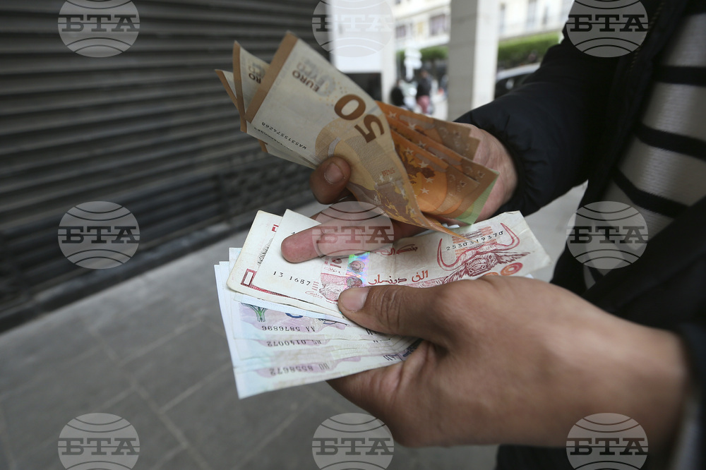 Еврото поскъпва леко спрямо долара в междубанковата търговия