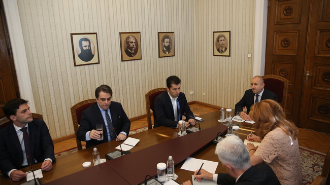 Президентът: Необходима е не просто „сделка“ за ново правителство, а ефективно управление със стратегически хоризонт и провеждане на реформи 