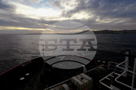 Аржентина - Национална антарктическа експедиция - Военен научноизследователски кораб „Св. Св. Кирил и Методий“ - НИК 421