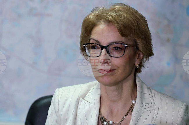 Областният управител на област София Вяра Тодева предприе действия по премахване на разместените и компрометирани облицовъчни плочи с надписа от ПСА в изпълнение на заповед на Главен архитект на СО