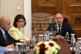 Румен Радев - ГЕРБ-СДС - консултации