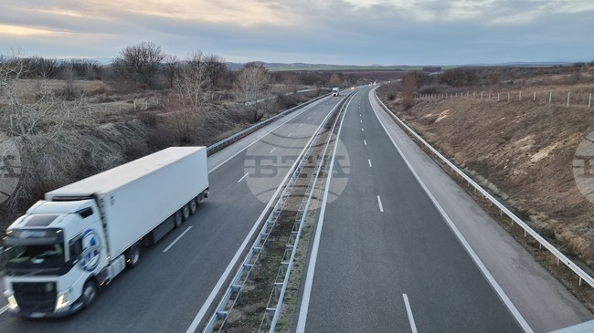 Пешеходец загина на място при катастрофа на магистрала "Марица"